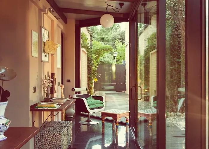 A Casa Bed & Breakfast